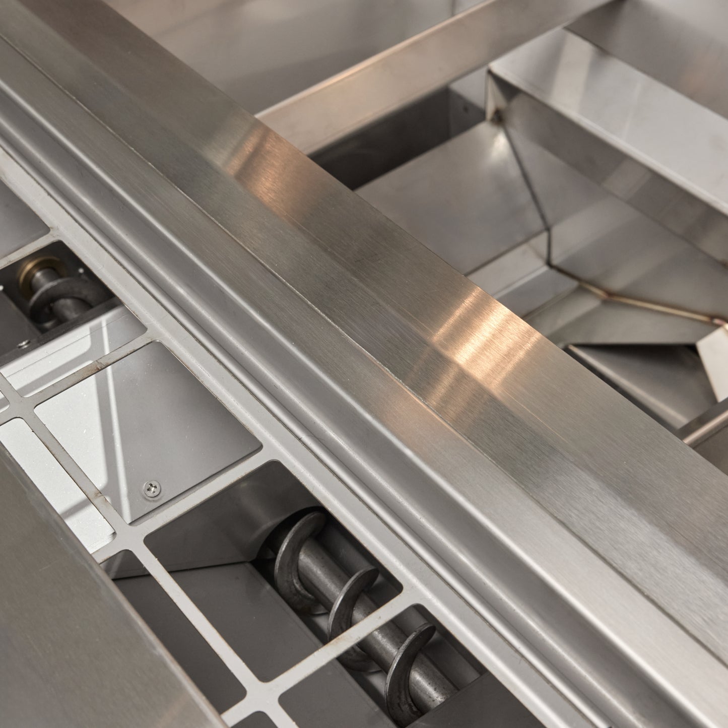 Coyote 28 Inch Built In Pellet Grill