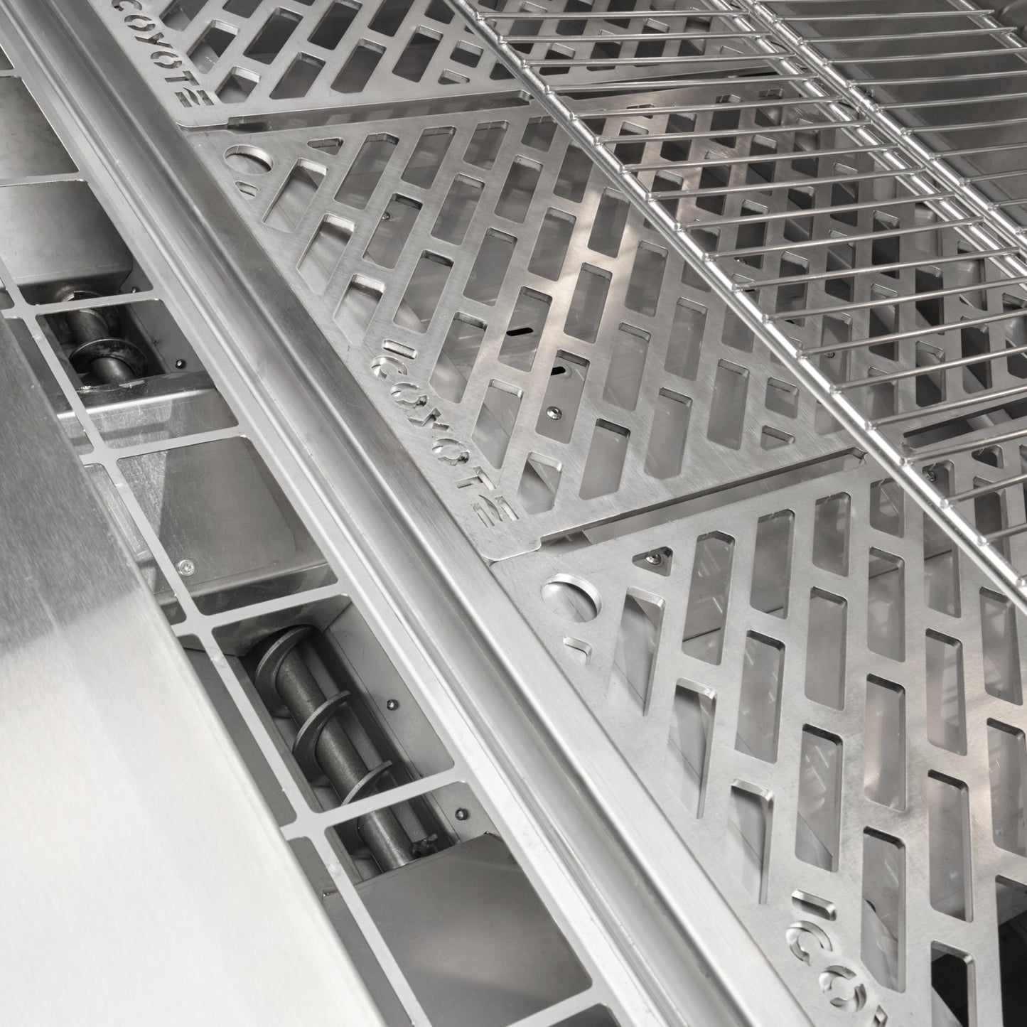 Coyote 36 Inch Built In Pellet Grill