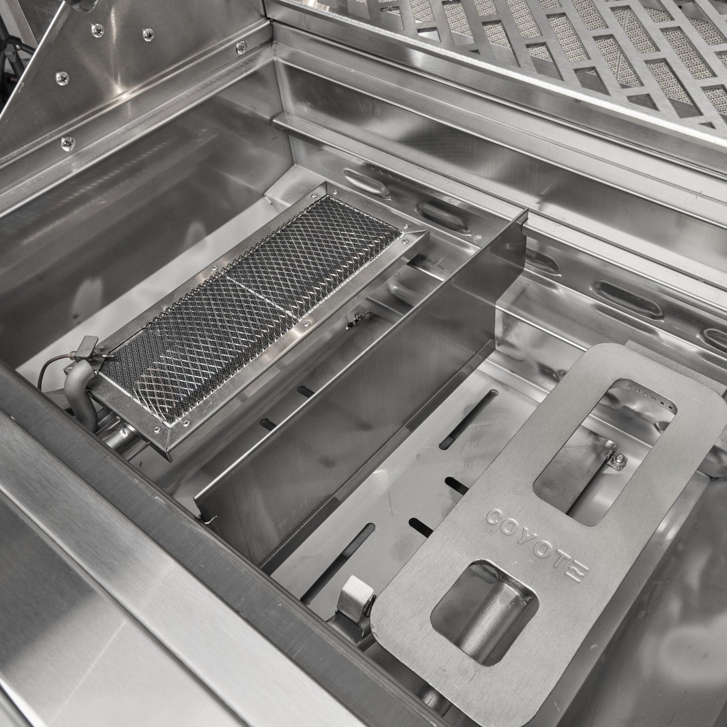 Coyote CL-Series 42 inch 5-Burner Propane Grill