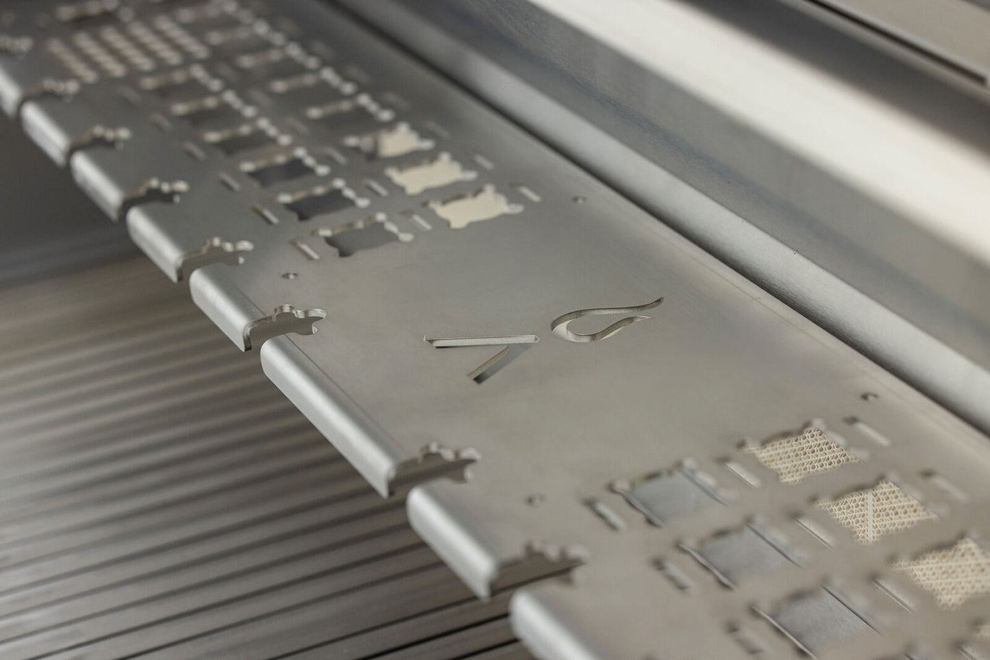 Blaze LTE Pro 32 Inch 4-Burner Natural Gas Grill