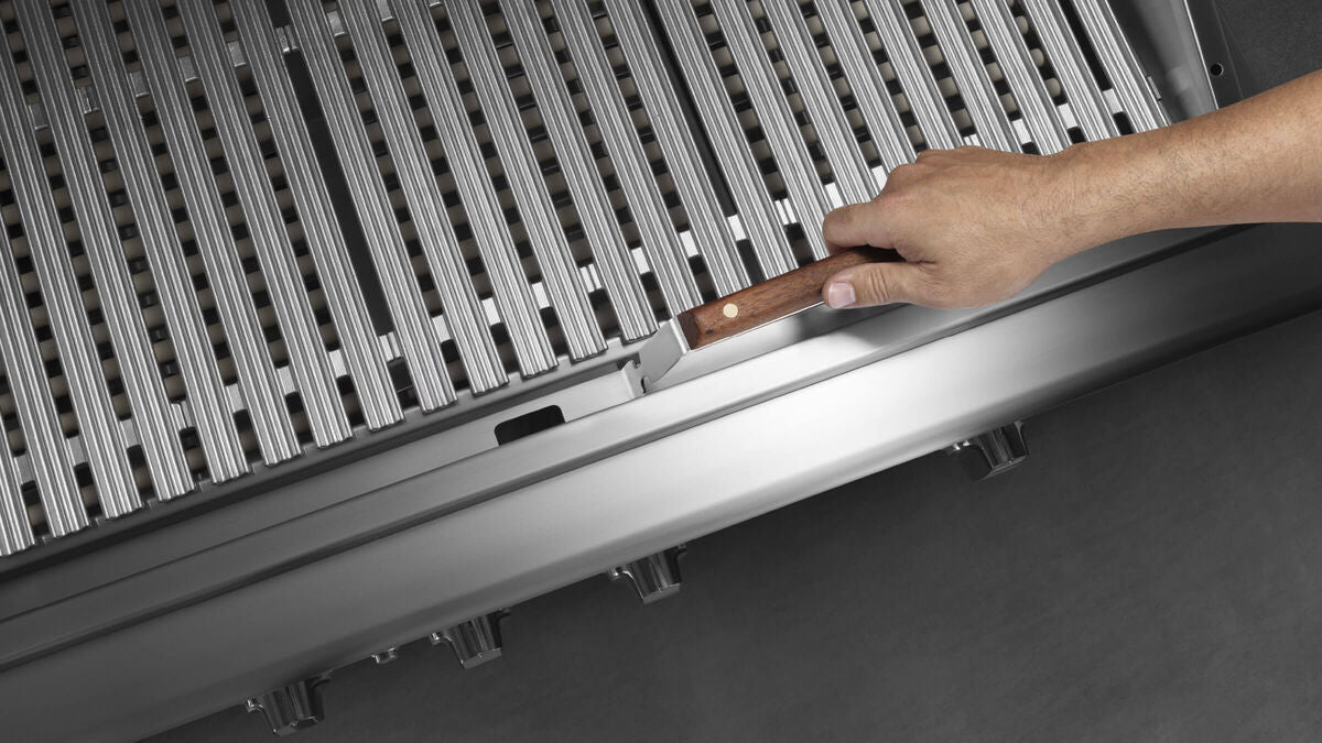 DCS 36 Inch Series 9 Natural Gas Grill with Sear Burner And Rotisserie