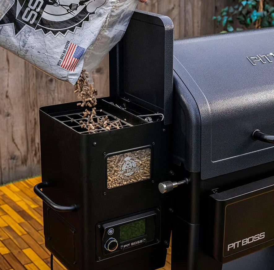 Pit Boss Navigator Series 1600 Connected Pellet Grill - PB1600M