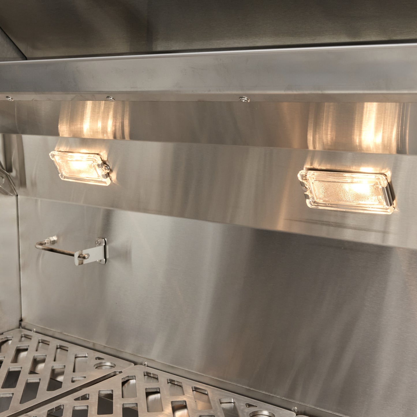 Coyote 28 Inch Freestanding Pellet Grill