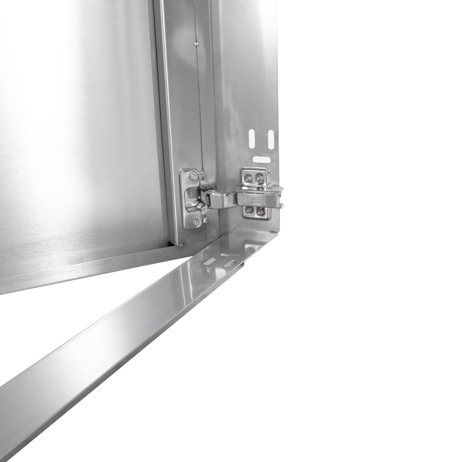 Coyote 20 Inch Single Access Door - Horizontal