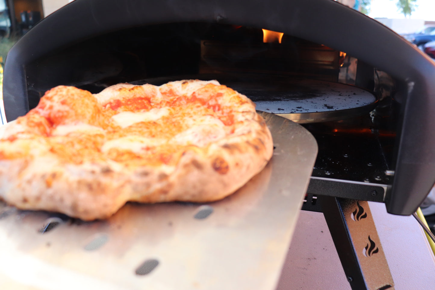 Bertello SimulFIRE 16 Inch Rotating Pizza Oven