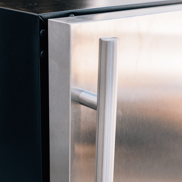 Summerset 24 Inch 5 CU. Outdoor Rated Fridge