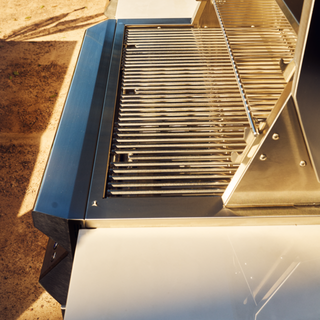 Twin Eagles 30 Inch Natural Gas Grill with Rotisserie